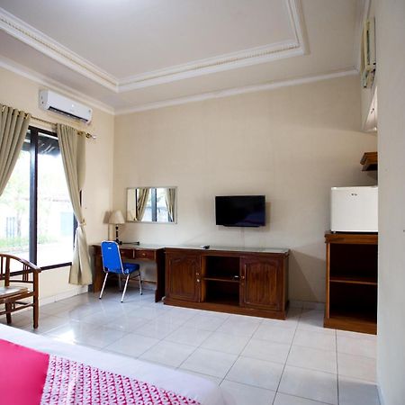 Oyo 3207 Hotel Gracia Bandar Lampung Buitenkant foto