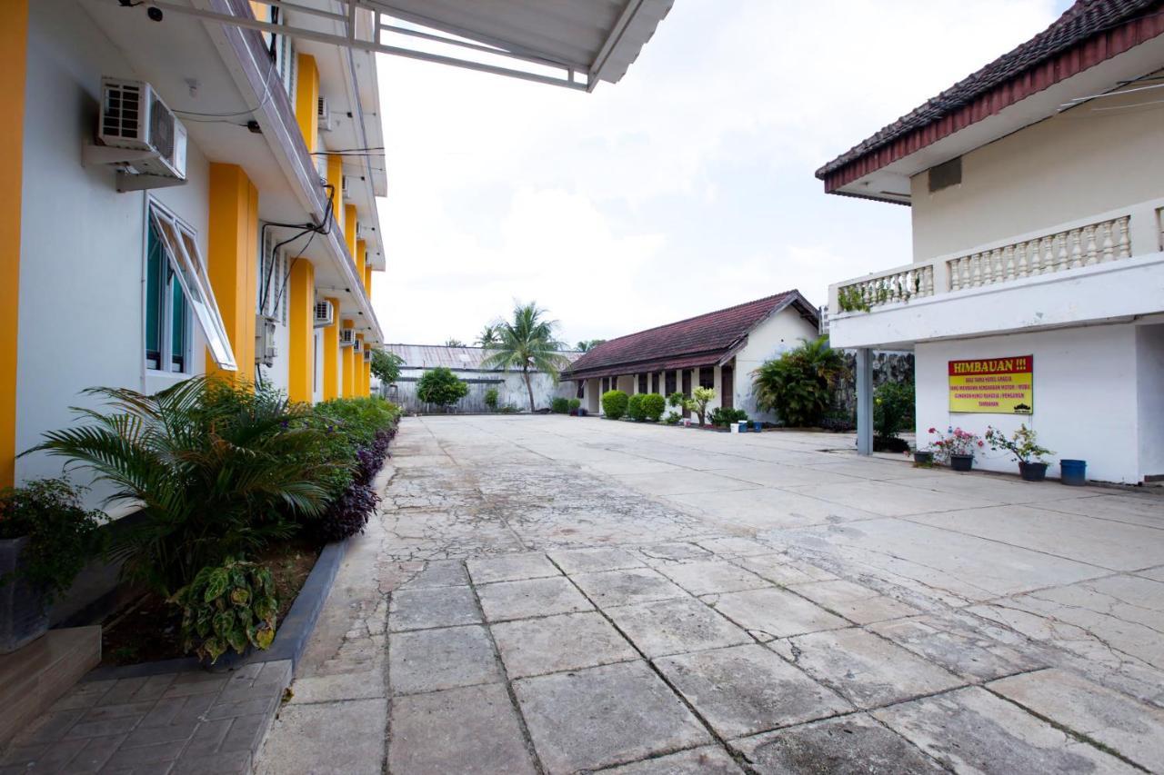 Oyo 3207 Hotel Gracia Bandar Lampung Buitenkant foto