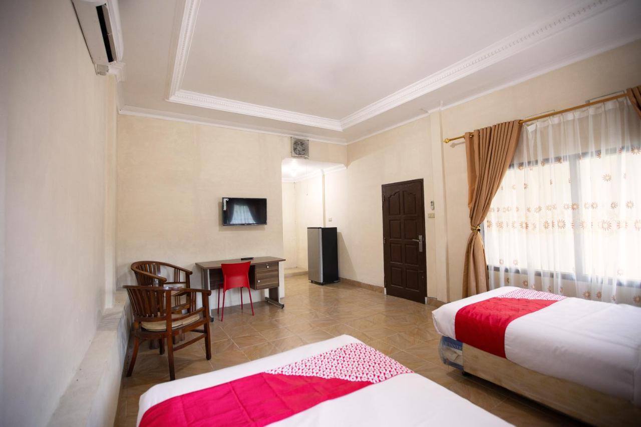 Oyo 3207 Hotel Gracia Bandar Lampung Buitenkant foto