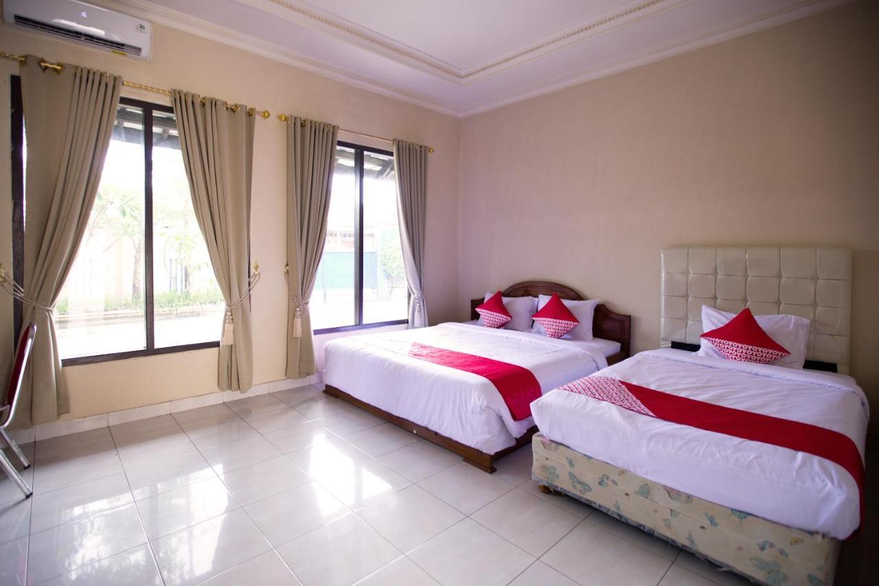 Oyo 3207 Hotel Gracia Bandar Lampung Buitenkant foto