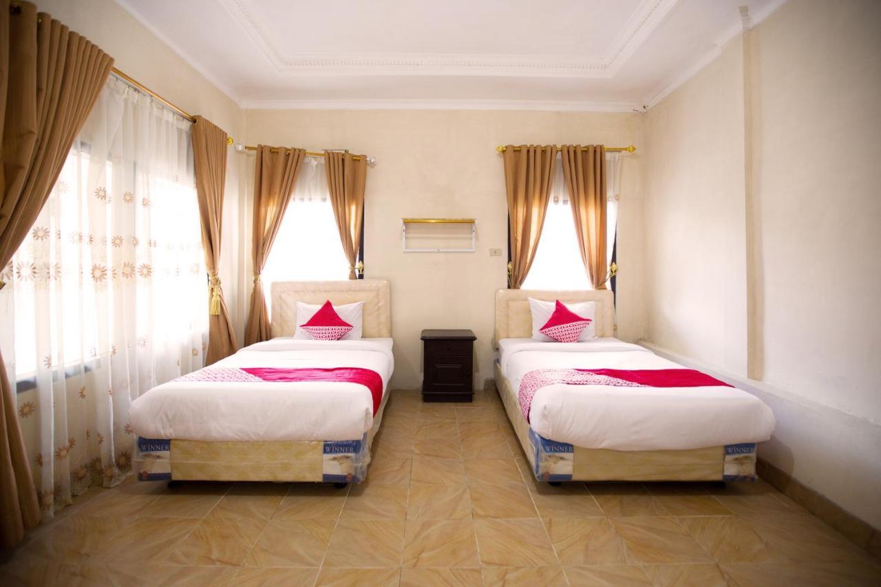 Oyo 3207 Hotel Gracia Bandar Lampung Buitenkant foto